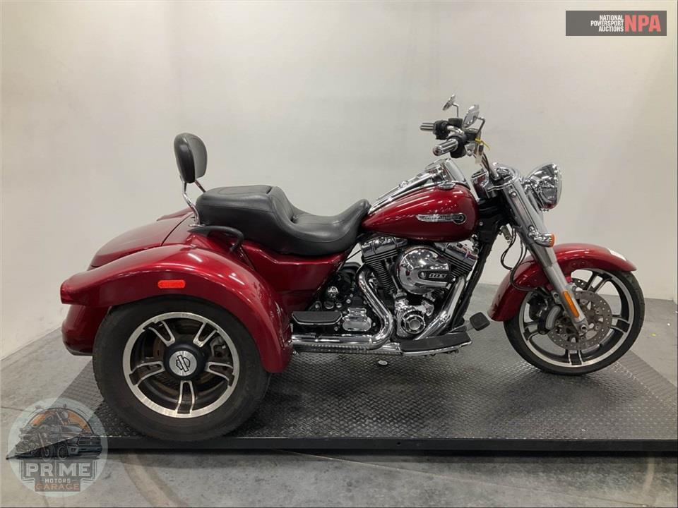 2016 Harley-Davidson FLRT FREEWHEELER — фото 1