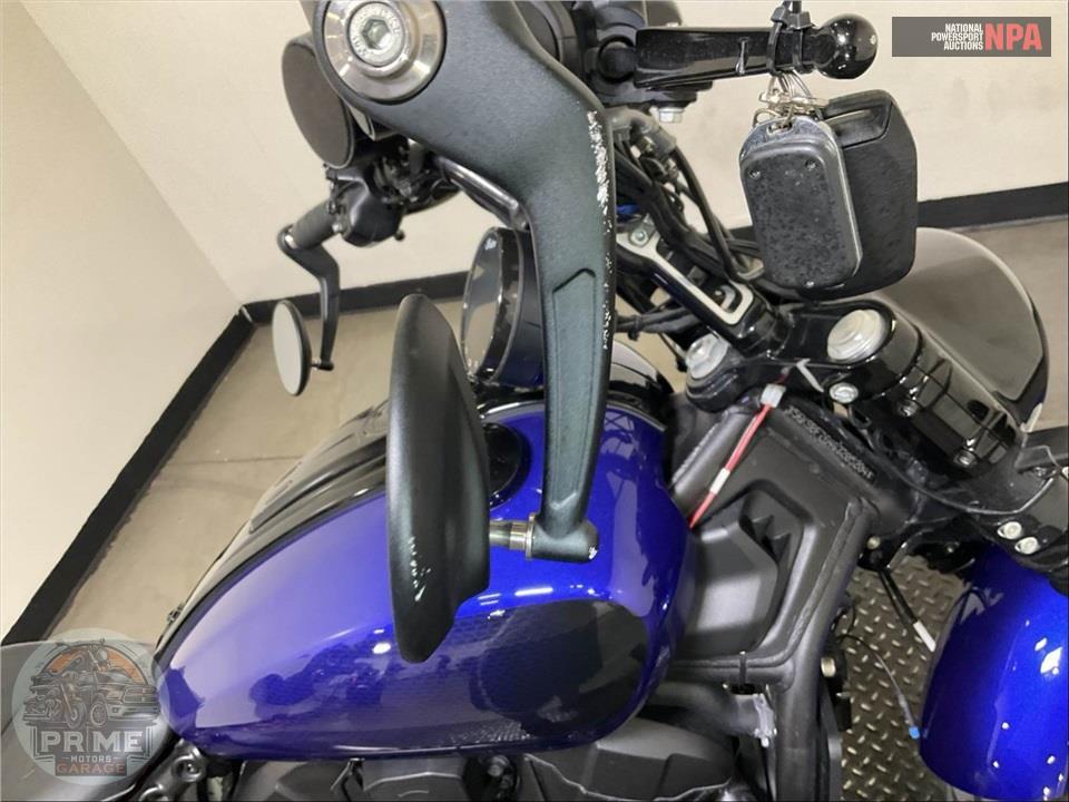 2025 Indian Motorcycle SCOUT BOBBER LIMITED WITH TECHNOLOGY PACKAGE (BLACK) — фото 24