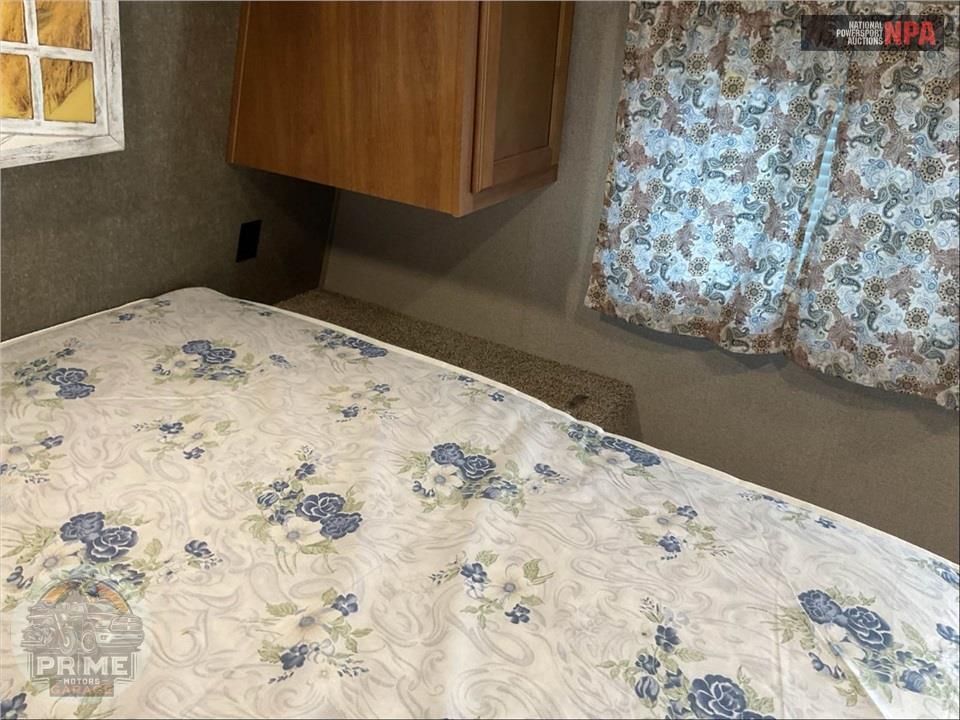 2017 Keystone Rv M-2020 QB - SUMMERLAND SERIES — фото 10