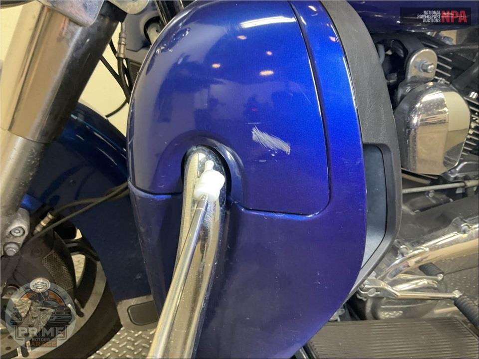 2015 Harley-Davidson FLHTK ELECTRA GLIDE ULTRA LIMITED — фото 17