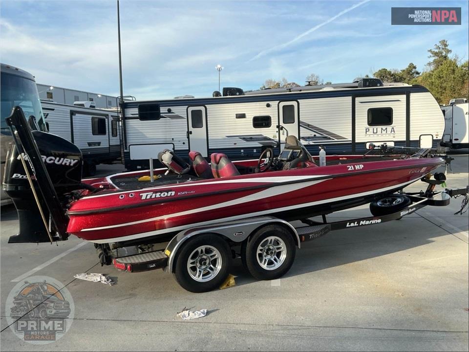 2010 Triton Boat 21HP(***) L=21/E=1 250HP MERC OB — фото 4