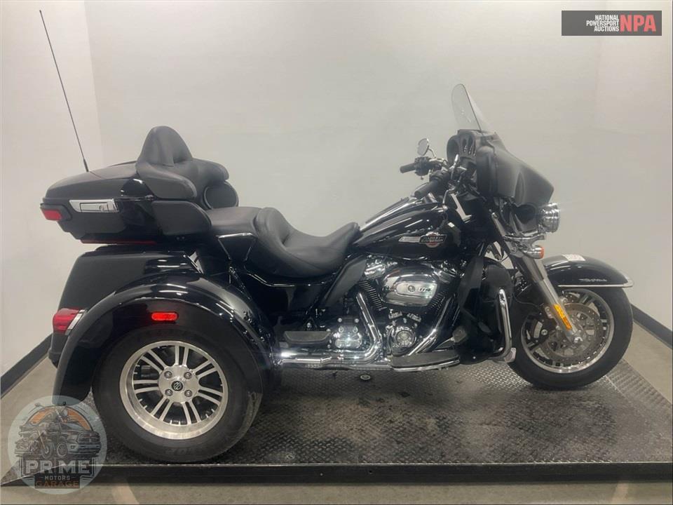2024 Harley-Davidson FLHTCUTG TRI GLIDE ULTRA CLASSIC — фото 1