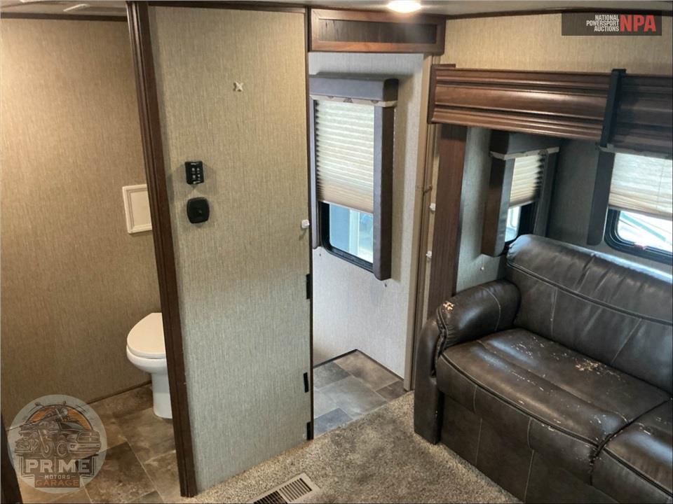 2018 Keystone Rv M-359 FWMPR - SPRINTER 20TH ANNIVERSARY FIFTH WHEEL SERIES — фото 8
