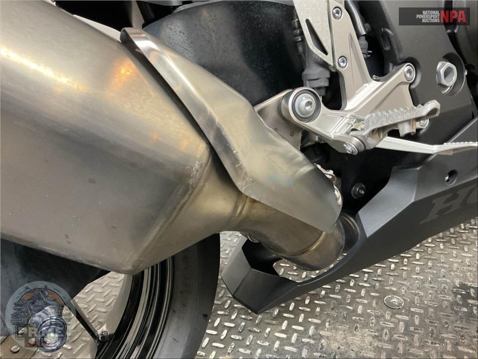 2021 Honda CBR1000RR — фото 19