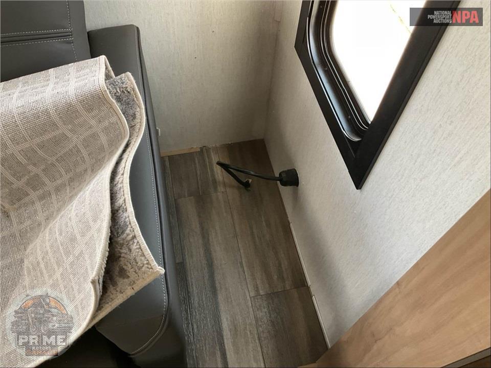 2024 Sabre By Forest River M-38RLH - FIFTH WHEEL SERIES — фото 19