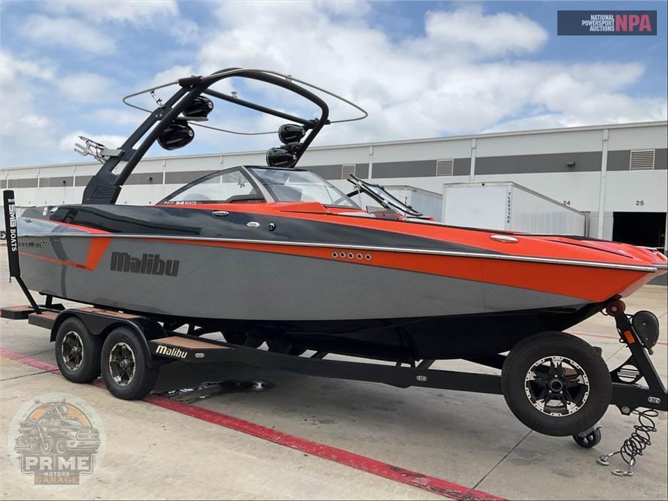 2018 Malibu Boats WAKESETTER 22 MXZ(**) L:22 E:1 350HP INDMAR VDR — фото 1