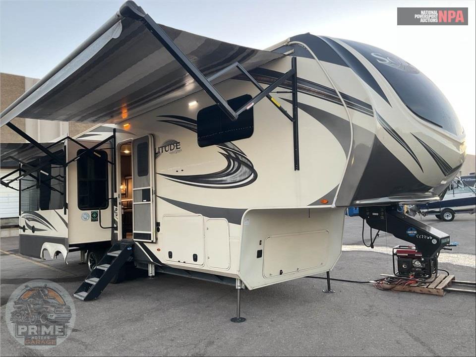 2021 Grand Design Recreational Vehicles M-310GK - SOLITUDE FIFTH WHEEL SERIES — фото 1