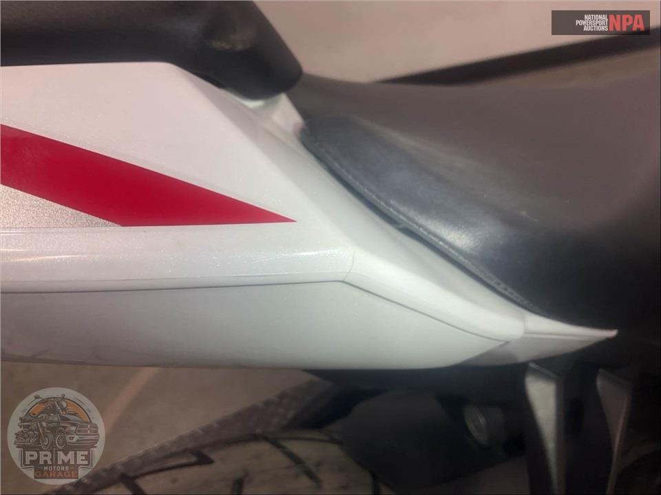 2025 Honda CBR1000RR — фото 19