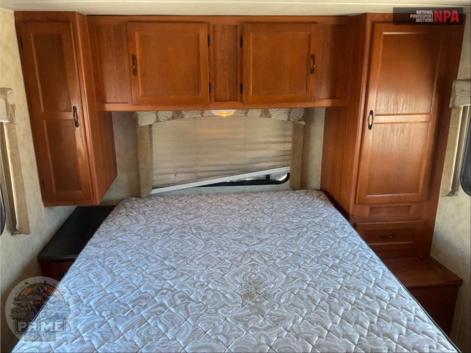 2011 Coachmen By Forest River M-31 FK FORD E45 - FREELANDER SERIES — фото 32