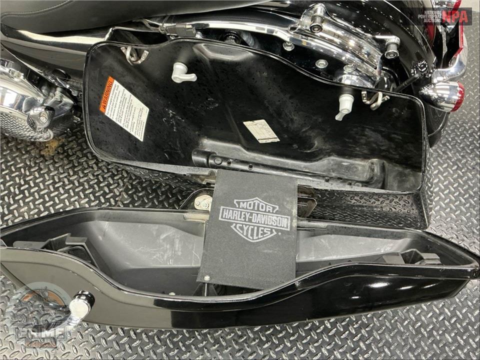 2015 Harley-Davidson FLHXS STREET GLIDE SPECIAL — фото 36