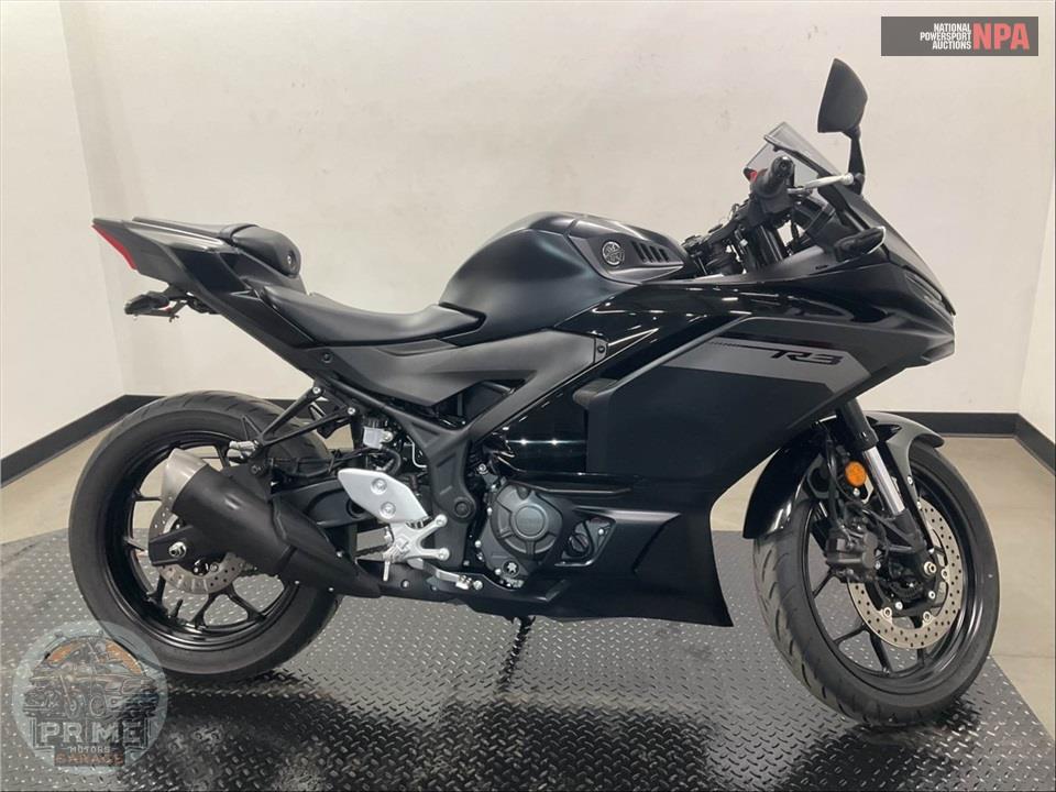 2025 Yamaha YZF-R3 — фото 1