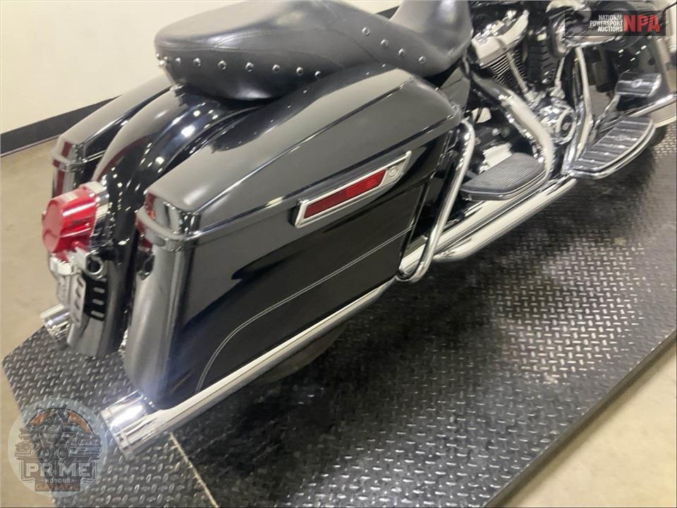 2017 Harley-Davidson FLHR ROAD KING — фото 23