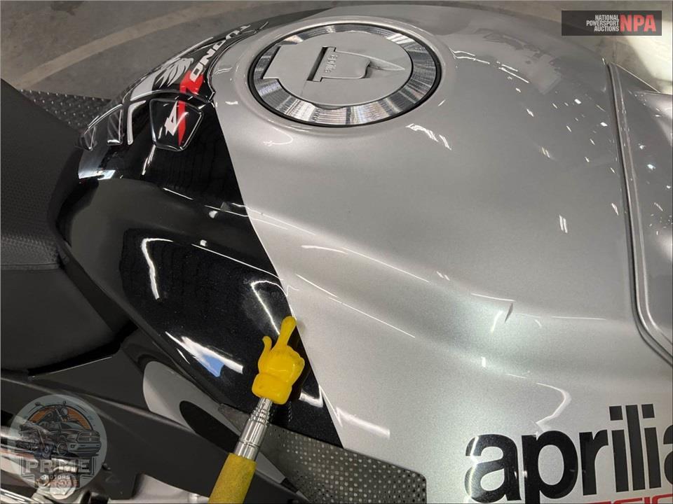 2018 Aprilia TUONO V4 1100 RR FACTORY — фото 15