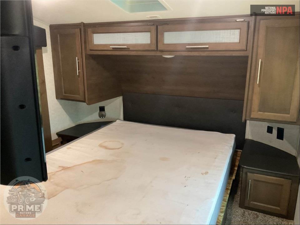 2019 Keystone Rv M-25 RES COUGAR FIFTH WHEEL SERIES — фото 13