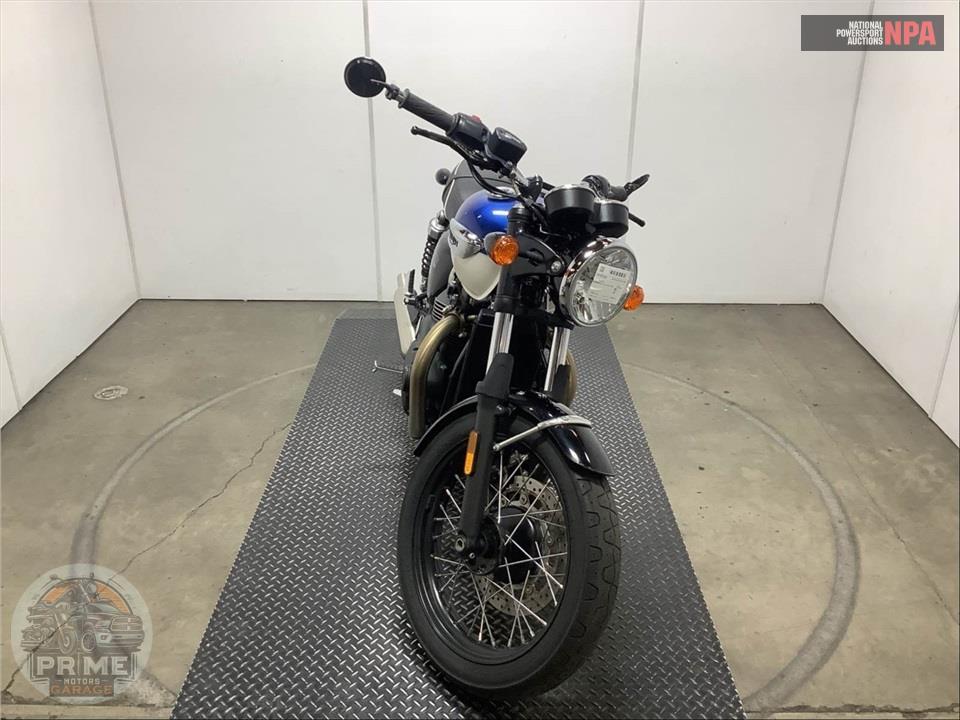 2022 Triumph BONNEVILLE T100 (TWO-TONE) — фото 2