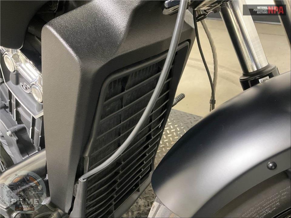 2021 Indian Motorcycle SCOUT BOBBER (ABS, BLACK SMOKE) — фото 10
