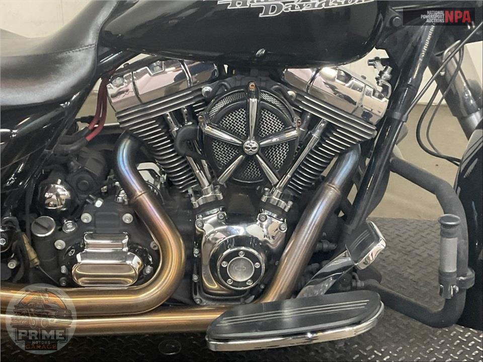 2015 Harley-Davidson FLHXS STREET GLIDE SPECIAL — фото 6