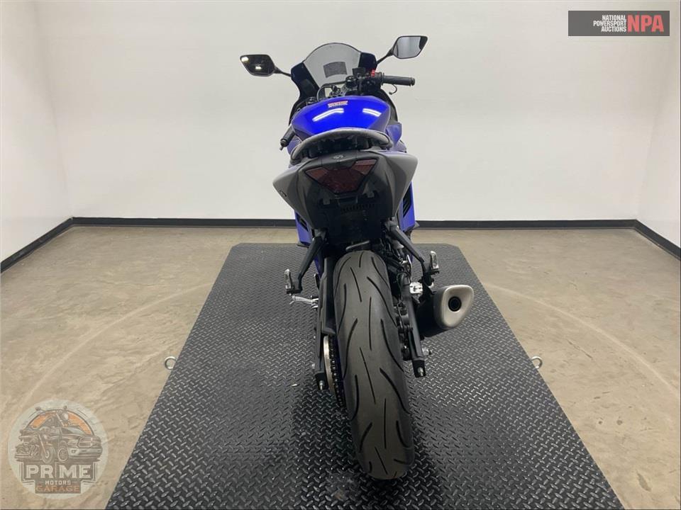 2020 Yamaha YZF-R3 — фото 4