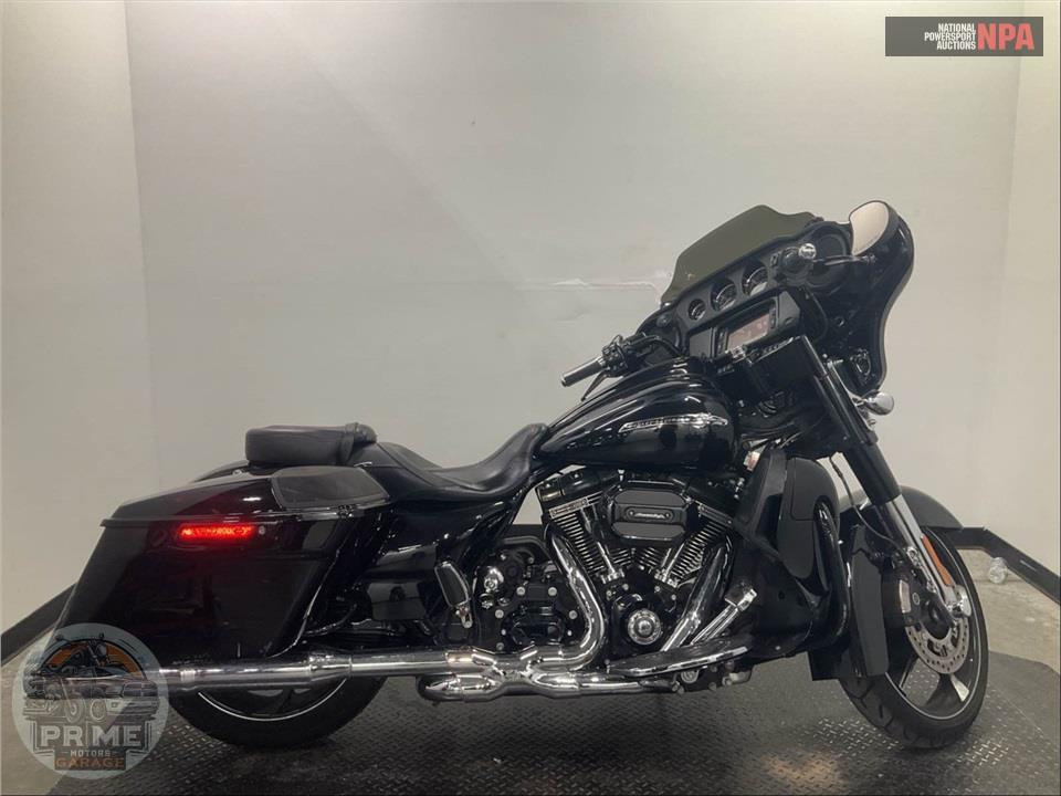 2016 Harley-Davidson FLHXSE CVO STREET GLIDE SPECIAL — фото 1