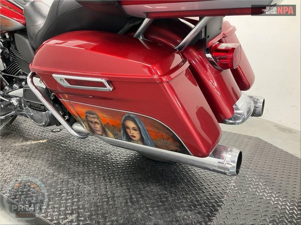 2019 Harley-Davidson FLTRU ROAD GLIDE ULTRA — фото 19