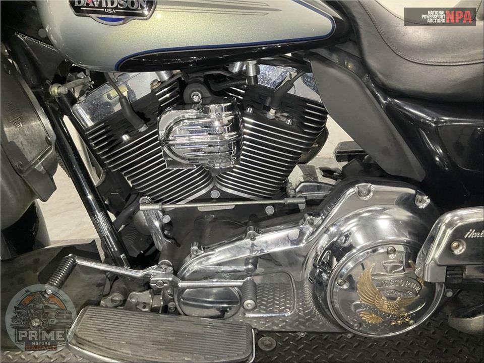 2013 Harley-Davidson FLHTCUTG TRIGLIDE UL CLSC — фото 7