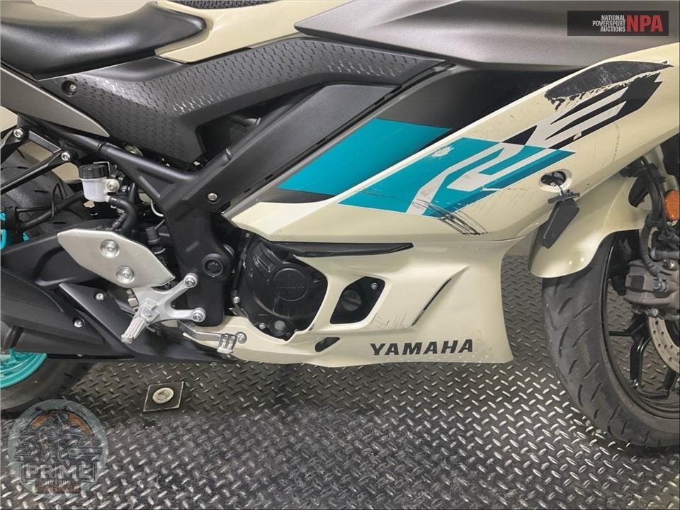 2024 Yamaha YZF-R3 — фото 6