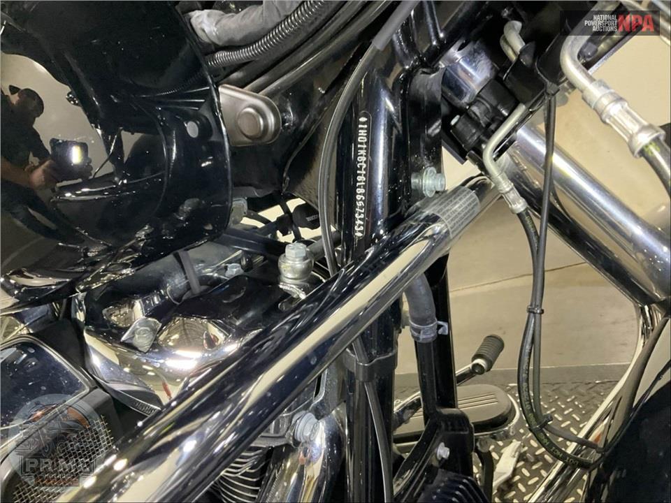 2020 Harley-Davidson FLHX STREET GLIDE — фото 13