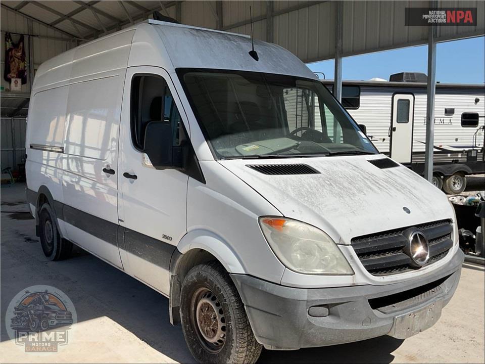 2011 Mercedes-Benz SPRINTER 2500 DIESEL — фото 1