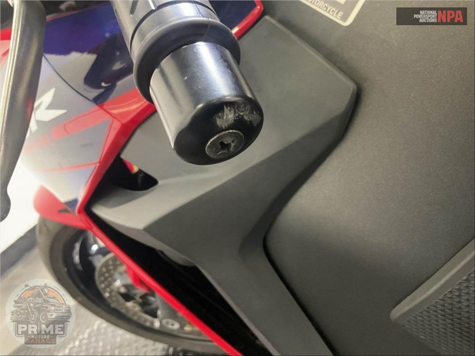 2022 Honda CBR1000RR — фото 31