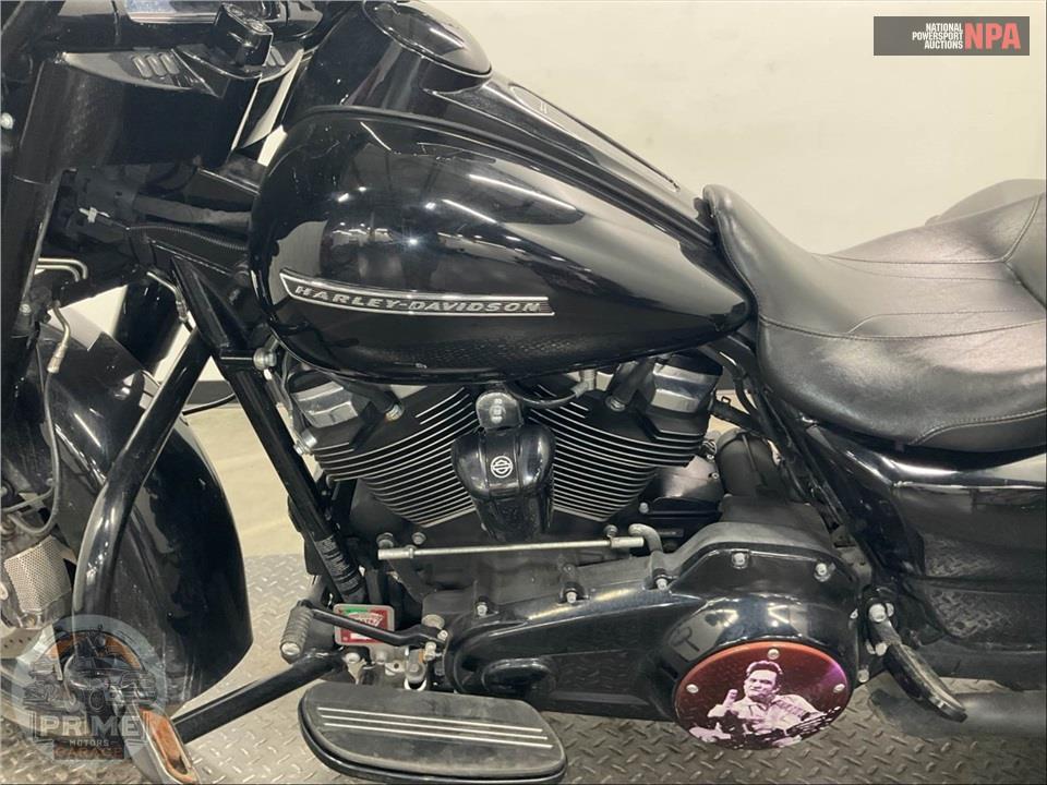 2019 Harley-Davidson FLHXS STREET GLIDE SPECIAL — фото 7