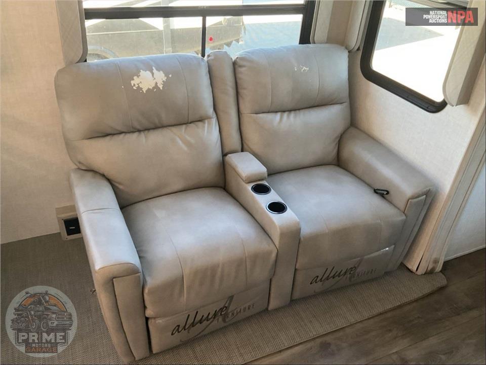 2022 East To West M-375BH-OK - TANDARA FIFTH WHEEL SERIES — фото 15