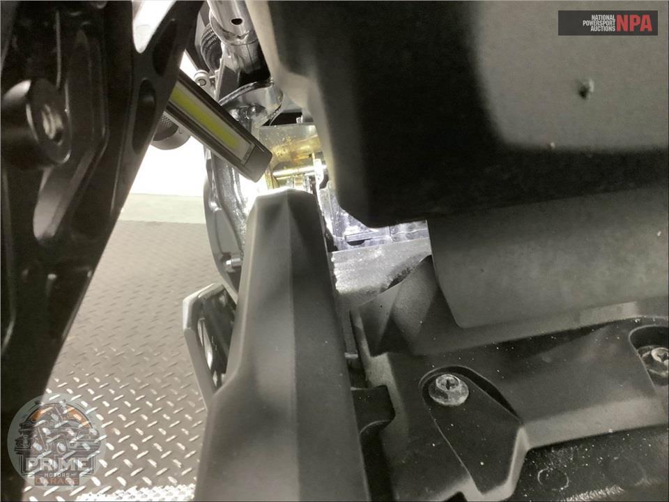 2025 Suzuki GSX800FRQM5 GSX-8R — фото 10