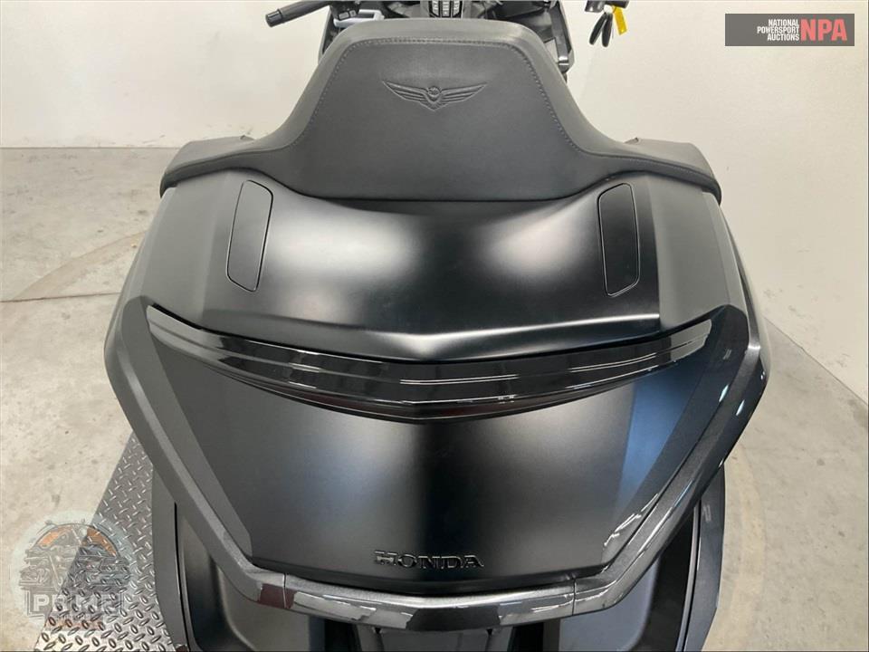 2022 Honda GL1800D GOLDWING TOUR DCT — фото 18