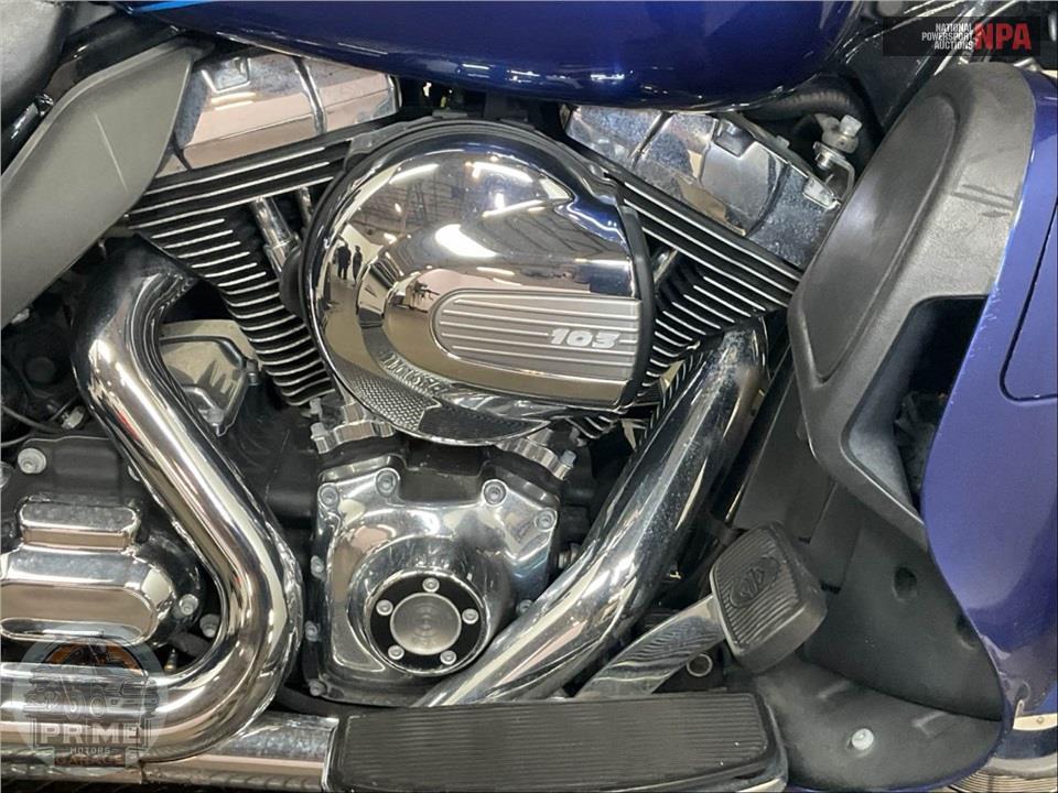 2015 Harley-Davidson FLHTK ELECTRA GLIDE ULTRA LIMITED — фото 6