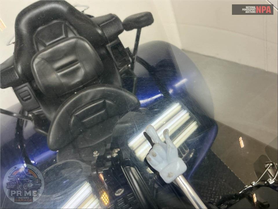 2002 Honda GL18002 GOLDWING — фото 15