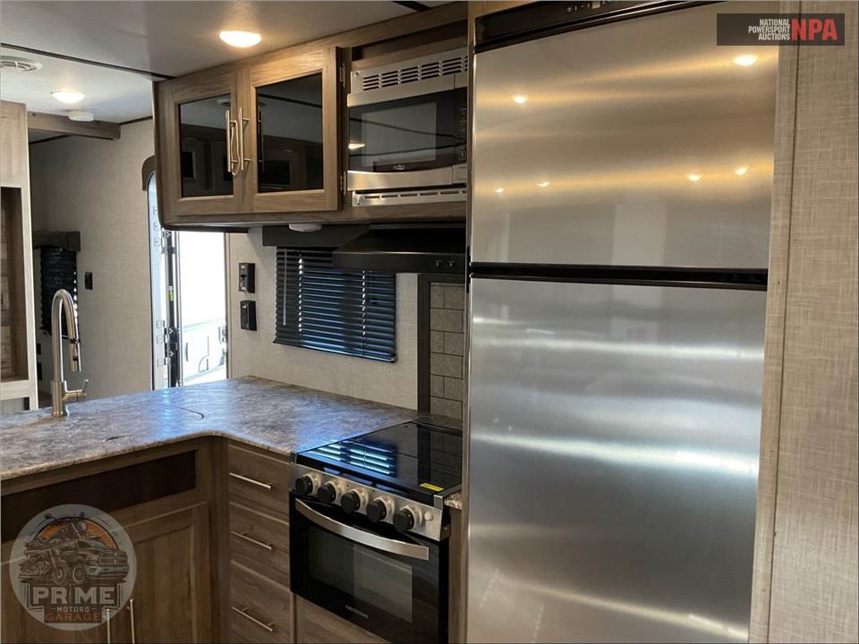 2021 Crossroads Rv M-328 SB ZINGER SERIES — фото 6