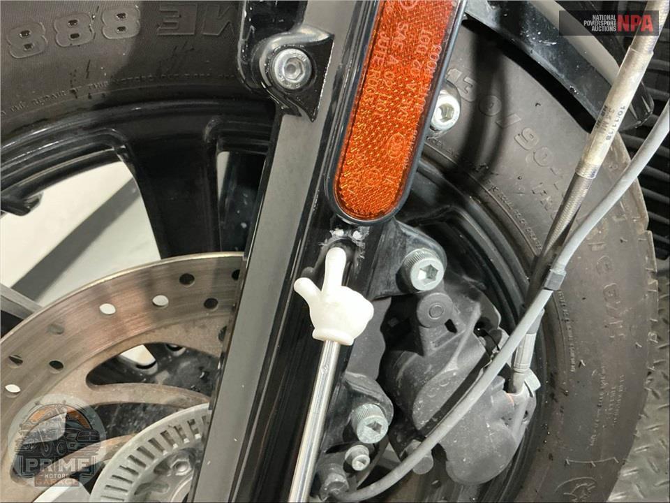 2019 Indian Motorcycle SCOUT BOBBER (ABS, BLACK) — фото 31