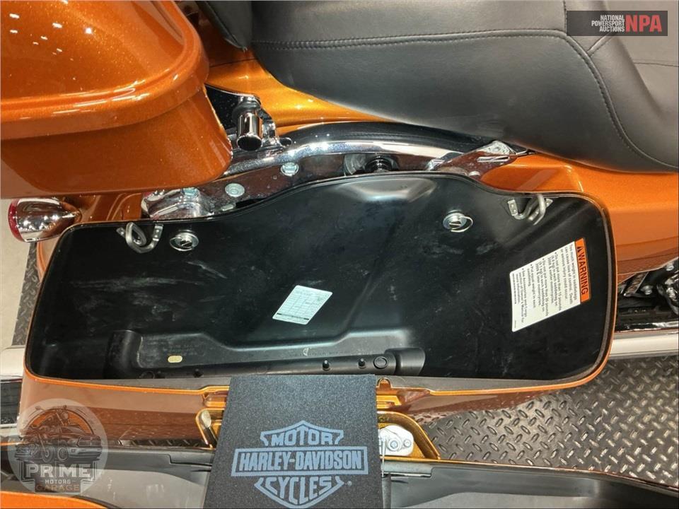 2015 Harley-Davidson FLHXS STREET GLIDE SPECIAL — фото 19