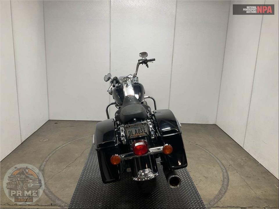 2012 Harley-Davidson FLHRC ROAD KING CLSC — фото 4