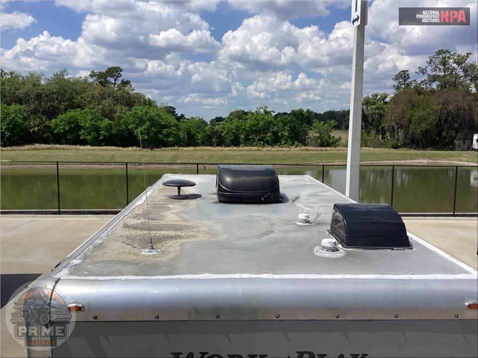 2015 Work And Play M-16UL - ULTRA LE TOY HAULER SERIES — фото 22