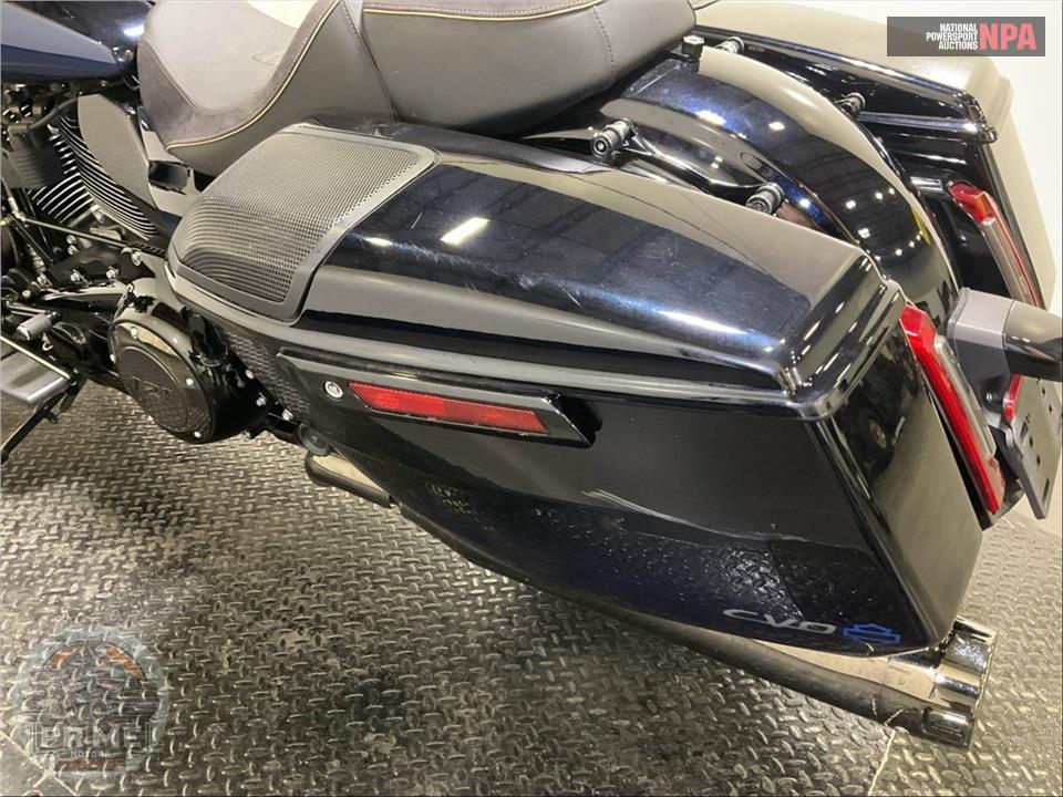 2023 Harley-Davidson FLTRXSE CVO ROAD GLIDE — фото 16