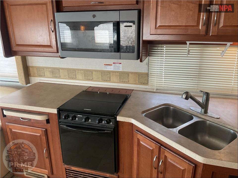 2008 Bounder M-38P WORKHORSE 340HP — фото 30