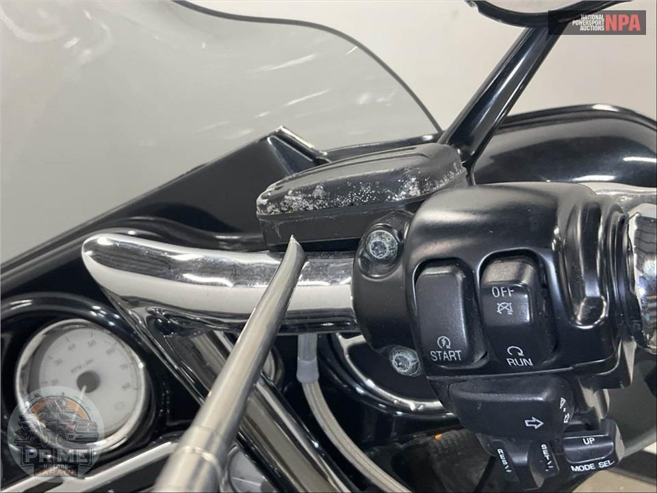 2013 Harley-Davidson FLHX STREET GLIDE — фото 28
