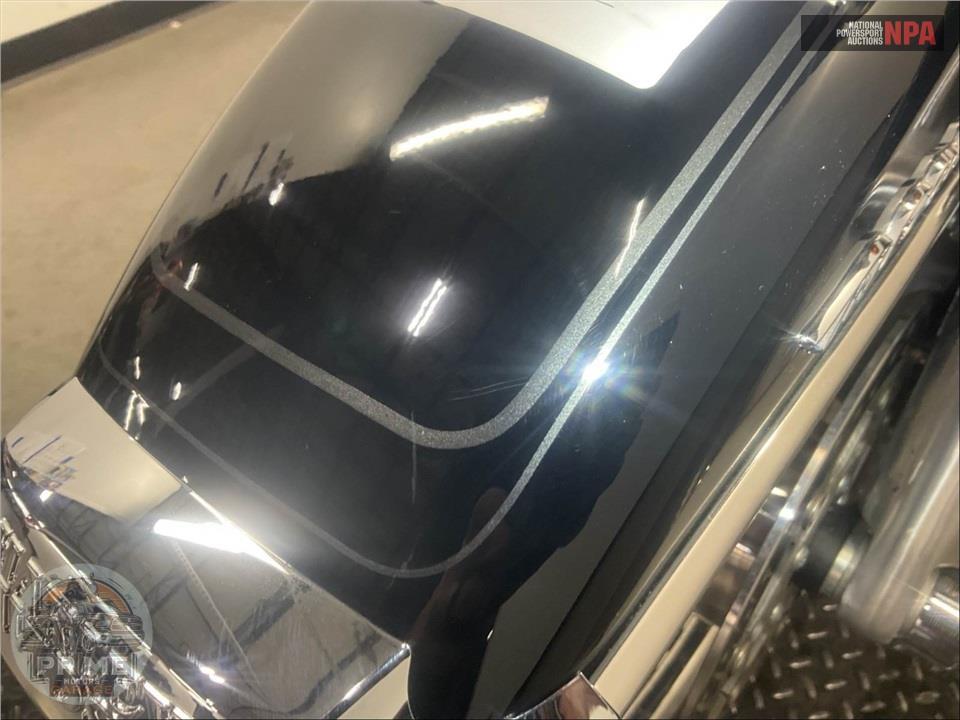 2024 Harley-Davidson FLHTCUTG TRI GLIDE ULTRA CLASSIC — фото 16