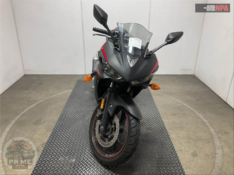 2017 Yamaha YZF-R3 ABS — фото 2
