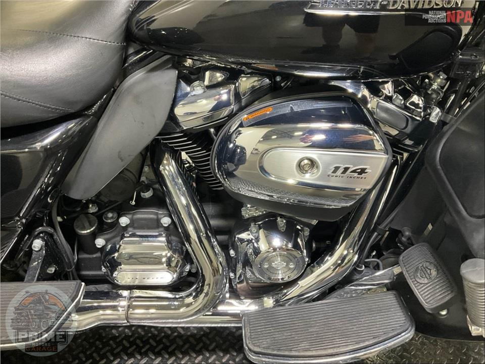 2019 Harley-Davidson FLHTCUTG TRI GLIDE ULTRA — фото 6