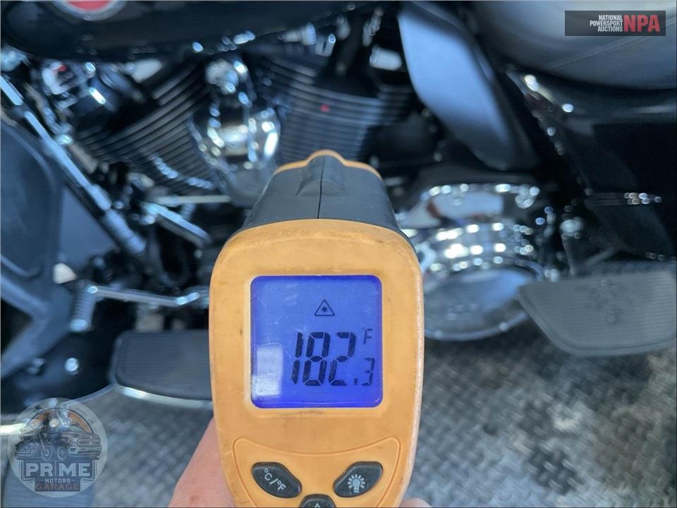2023 Harley-Davidson FLHTCUTG TRI GLIDE ULTRA CLASSIC — фото 8