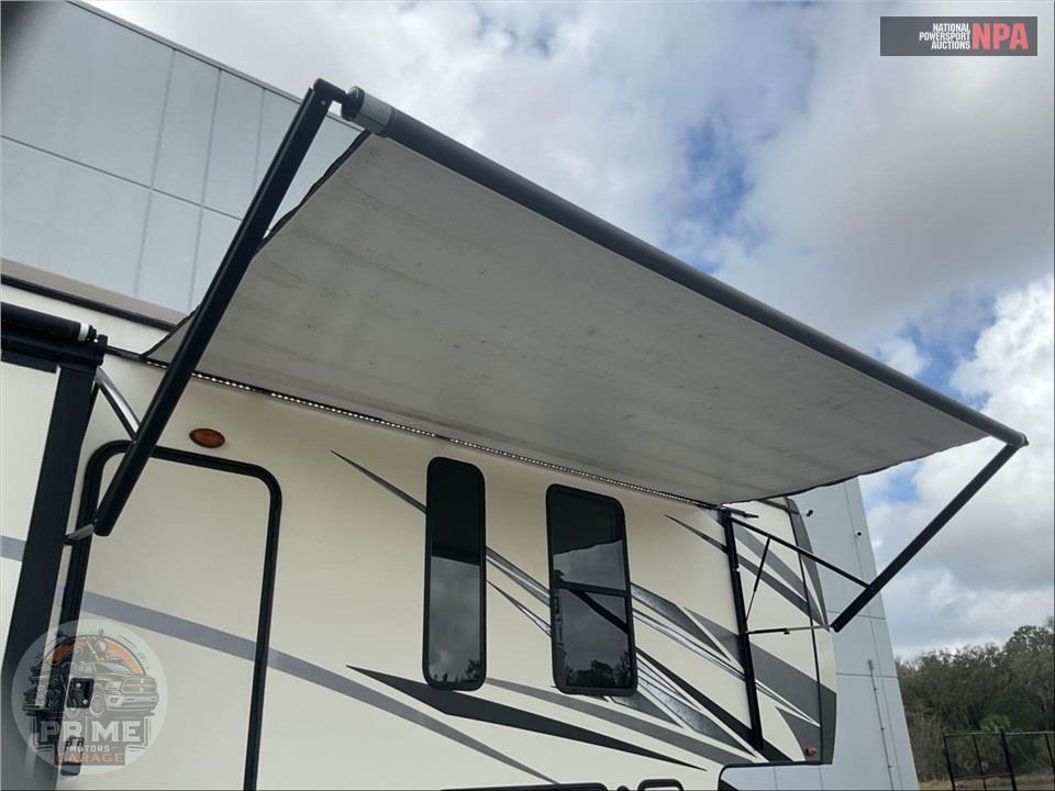 2018 Sierra By Forest River M-384QBOK - FIFTH WHEEL SERIES — фото 44
