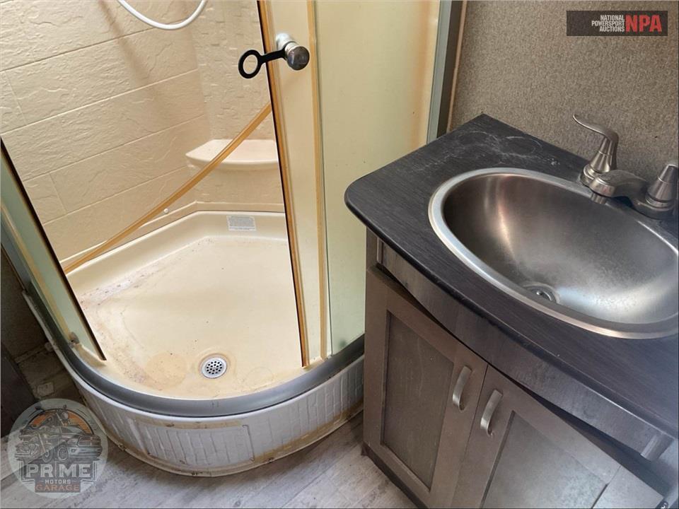 2018 Keystone Rv M-29 FK - SPRINTER CAMPFIRE EDITION SERIES — фото 16
