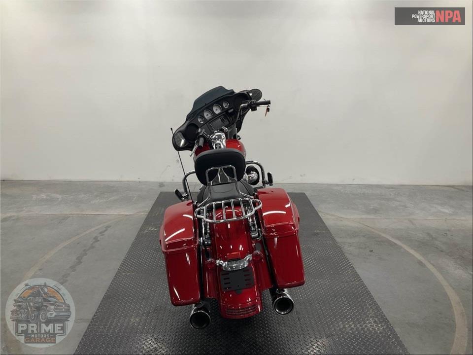 2018 Harley-Davidson FLHX STREET GLIDE — фото 4